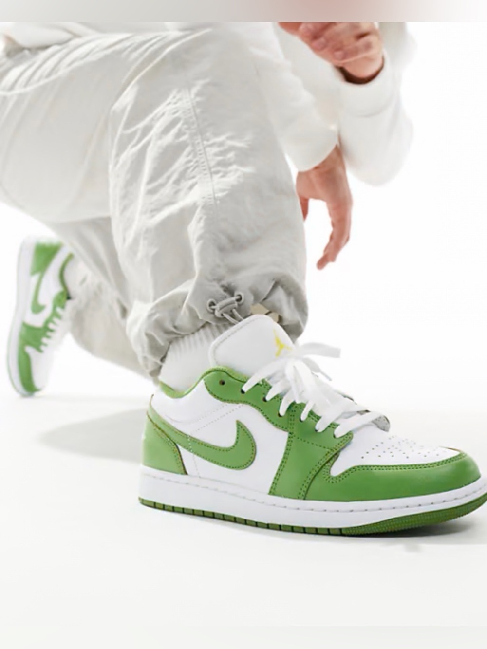 Nike Air Jordan 1 Mid sneakers